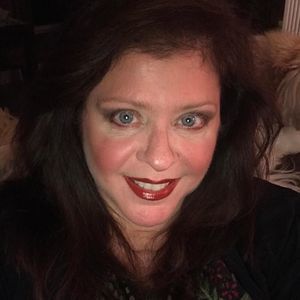 Meet your Posher, Annette